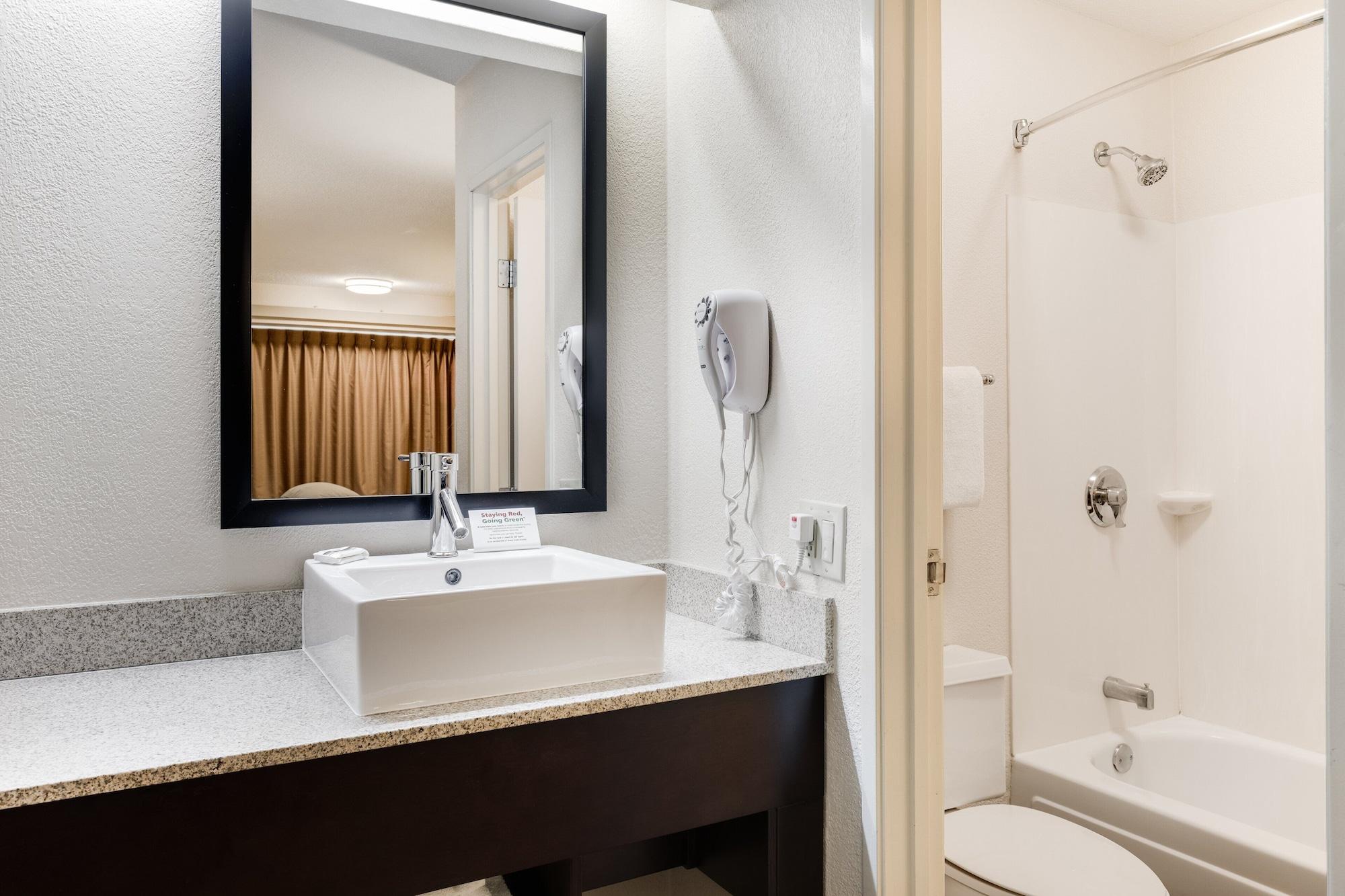 Hotel Super 8 By Wyndham Deerfield - Northbrook Exterior foto