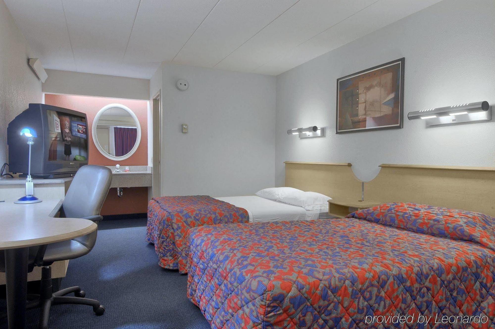 Hotel Super 8 By Wyndham Deerfield - Northbrook Zimmer foto