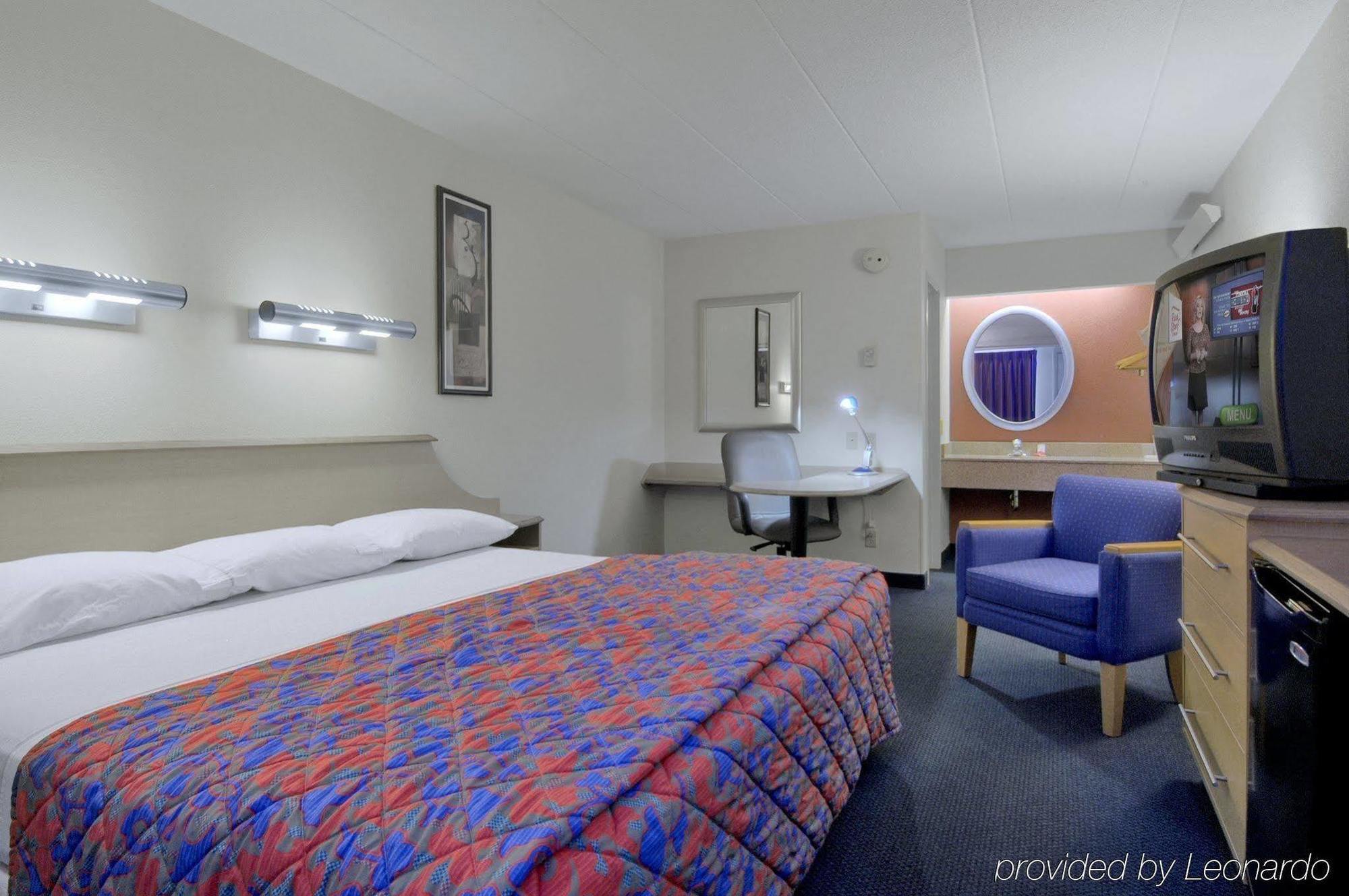 Hotel Super 8 By Wyndham Deerfield - Northbrook Zimmer foto